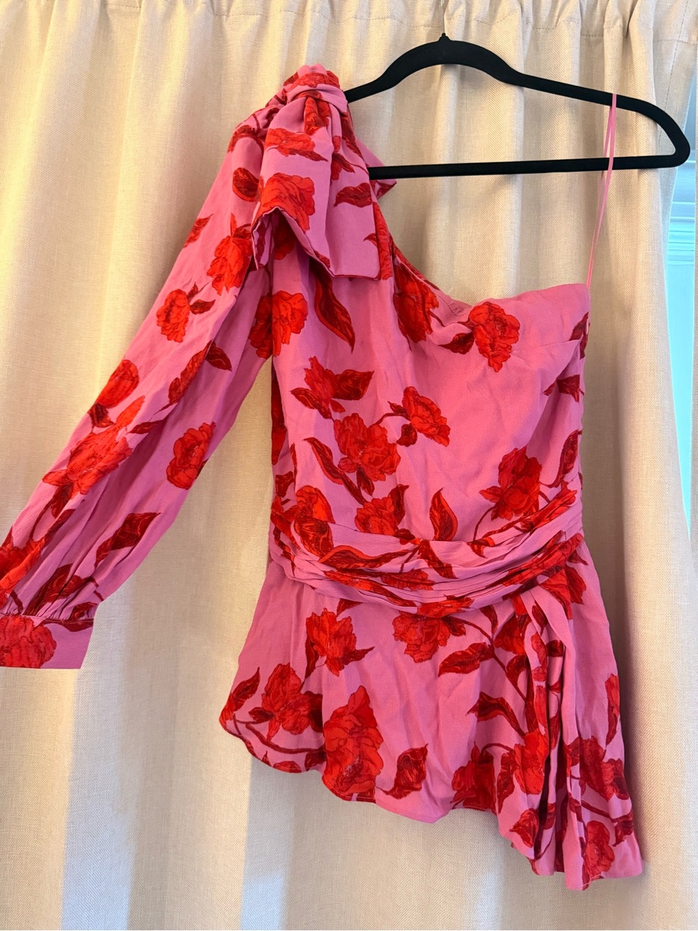 Karlie Pink Hibiscus One Shoulder Blouse Size Small